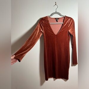 V Neck Velvet Dark Blush Long Sleeve Dress Size Medium Fall Winter date holiday